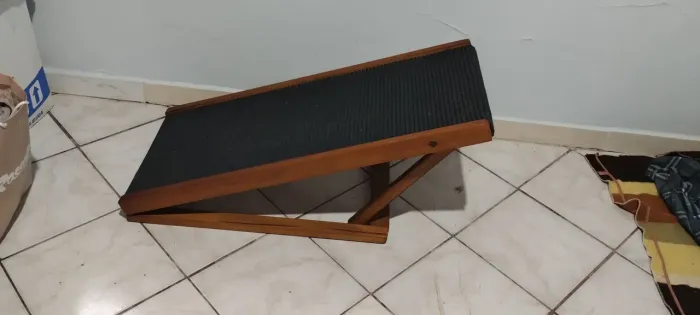 Rampa antiderrapante para cachorro