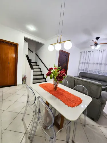 Imóvel para venda tem 110 metros quadrados com 2 quartos em Guilhermina - Praia Grande - S