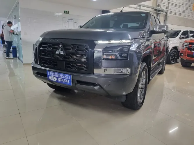 Mitsubishi TRITON HPE-S 2.4 CD 4X4 TB Diesel Aut. 2026