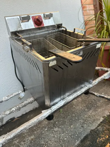 Fritadeira Elétrica 25L