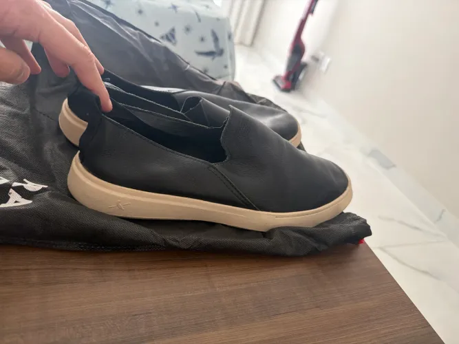 Slip On Couro RESERVA