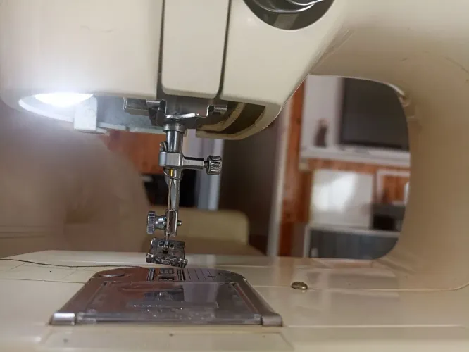 Vendo máquina de costura Singer