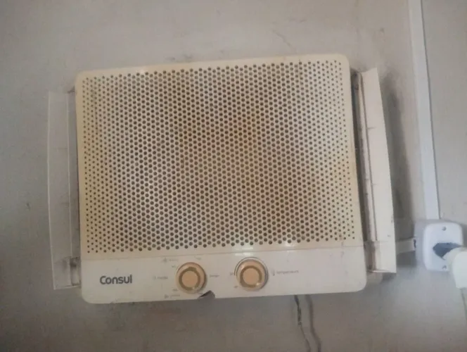 Ar condicionado de janela