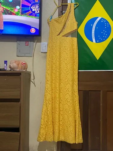 Vendo lindo vestido