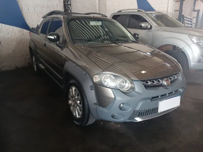 Fiat Strada Adventure1.8/ 1.8 Locker Flex CD 2014