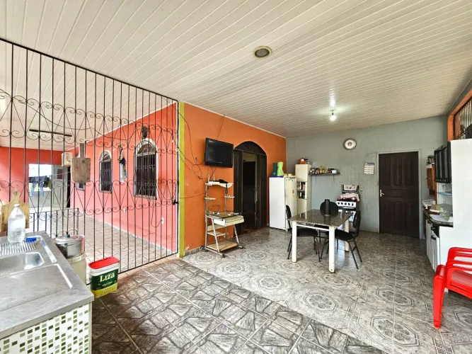 Casas duplex, térrea Apartamentos 3 7 Quartos Aida Mendonça Presidente Figueiredo 800m² Ma