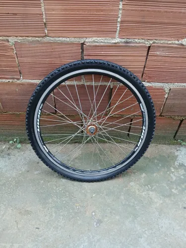 Roda dianteira 26x1.9 usada