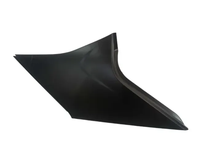 Moldura Externa Traseira Esquerda Nissan Kicks 2018/2022