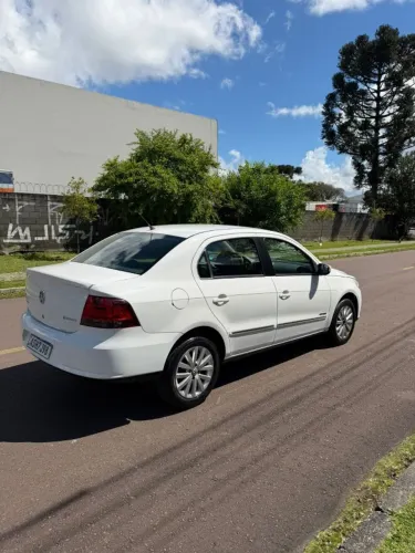 Volkswagen Voyage Comf/highli. 1.6 MI T.flex 8V 4P 2010