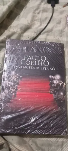 Opaulo coelho o vencedor está só livro