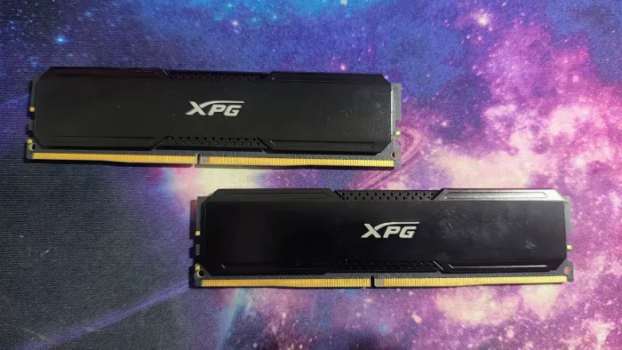 Memórias 8GB DDR4 3200 Mhz XPG