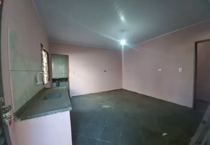 - vendo essa casa parcelada em Nova esperança linhares