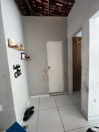 Vendo troco casa em carro ou caminhão