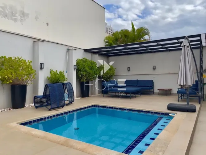 Sobrado em Condomínio à Venda  315m²  4 Quartos (1 Suíte)  Vale das Araucárias  Par