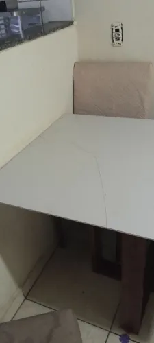 Mesa 4 cadeira _ Leia o anúncio