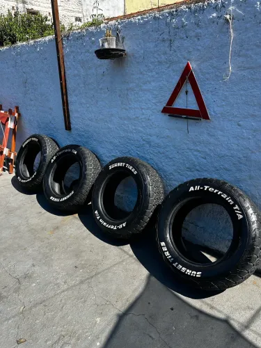 Jogo pneu 265/65 R18 AT