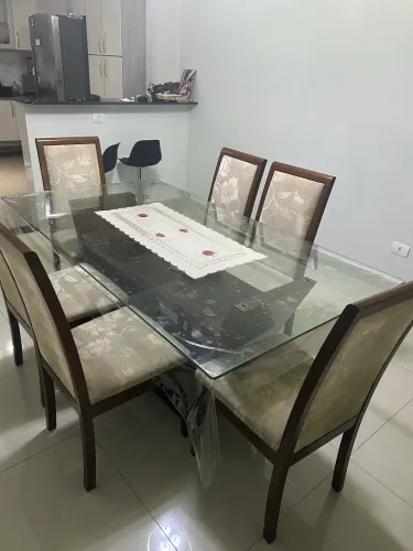 Conjunto de mesa 6 lugares semi novo