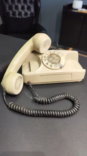 Telefone Antigo