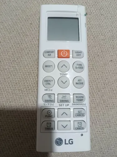 Controle remoto LG para ar condicionado modelo AKB *