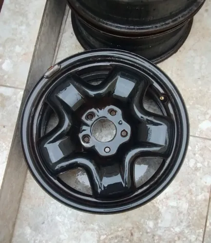 Jogos de Aros de Ferro R16 com Calotas (Fiat Toro 2022)