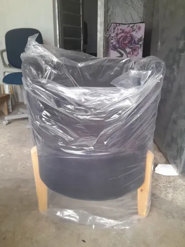 Puff Poltrona com Enconto, R$ 200,00 a unidade