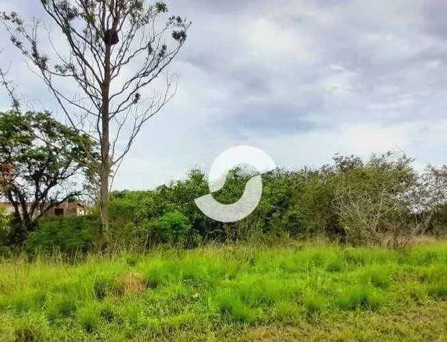 Terreno plano à venda com 360 m² por R$ 50.000