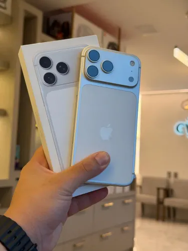 iPhone 17 pro Max 256gb Silver Semi Novo | Loja Física