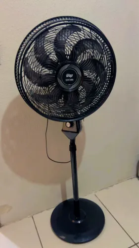 Ventilador de pé