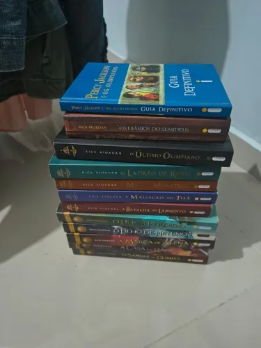 Coleção Percy Jackson e os olimpianos + os heróis do Olimpo + bônus- Rick Riordan