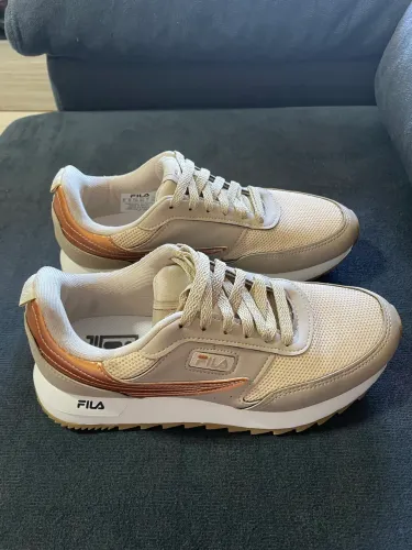 Vendo tênis fila N 37