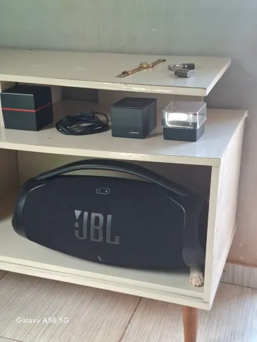 BOMBOX 3