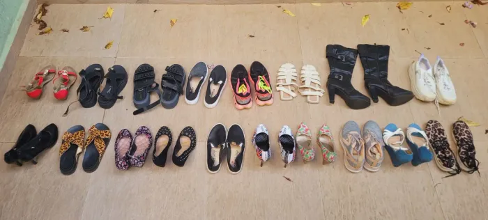 Lote de sapatos femininos