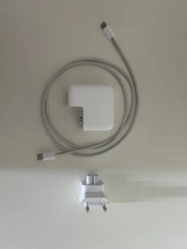 Adaptador de energia USB-C de 35W com duas portas Apple + Cabo Apple de 60W USB-C