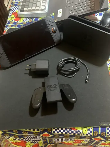 Nintendo switch v2 semi novo