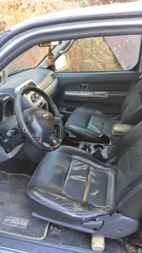 Nissan Frontier Se/se Strik/one CD 4X4 2.8 Dies 2005