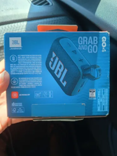 Caixa de som JBL g04 original no precinho facilito.