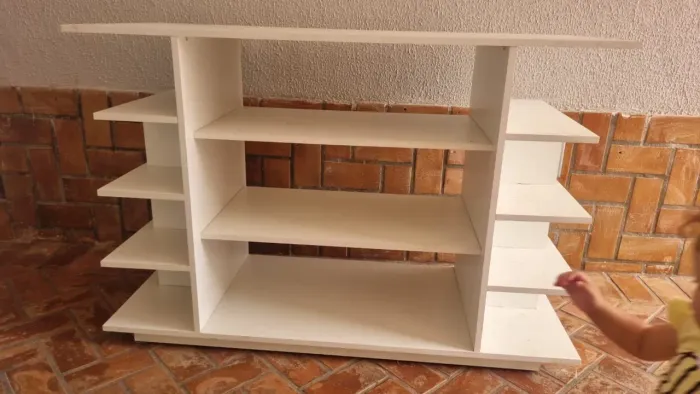 ?Estante Multiuso Clean - Ideal para Organização e Decoração