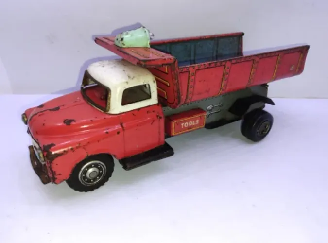 Antigo Caminhão Caçamba Todo em Lata Modern Toys Made in Japan