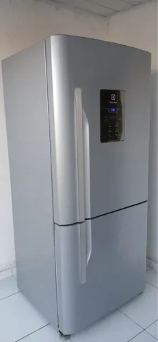 Geladeira inverso Electrolux garantia de 3 meses faço entrega