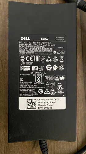 Fonte Carregador Dell 130w LA130PM190 19.5v 6.7a Bivolt
