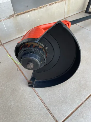 Aparador de grama Tramontina 1500 w 127 v