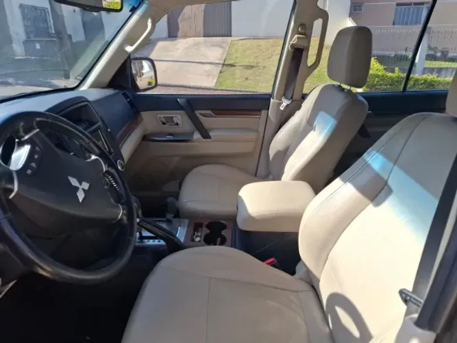 Mitsubishi Pajero HPE Full 3.2 4X4 T.i.dies. 5P AUT 2013