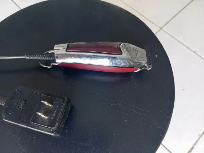 Máquina de acabamento wahl detailer, funcionando normalmente