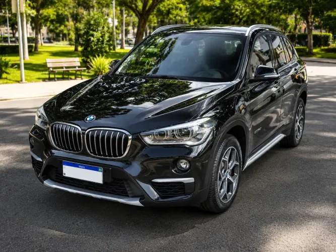 BMW X1 Sdrive 20I X-line 2.0 TB Active Flex 2018