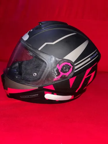 Norisk Razer tamanho 56