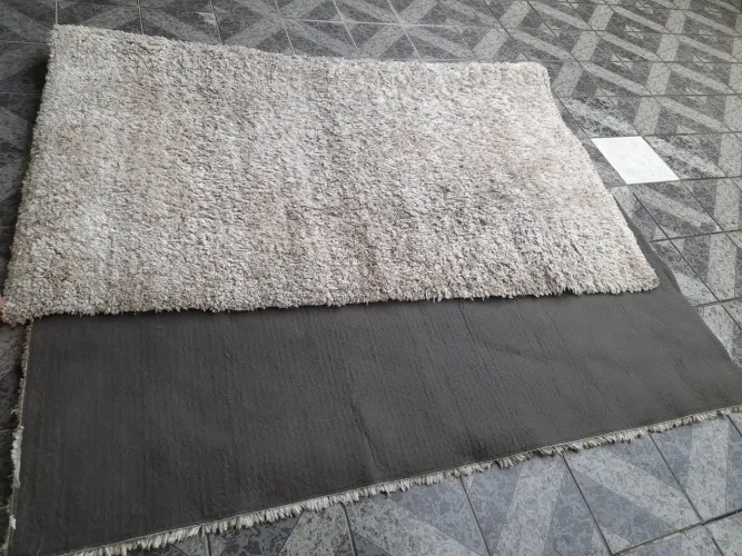 Tapete felpudo! Vendo 3,10X2,10 Conservado . Onde moro pega muito pó 380,00 reais