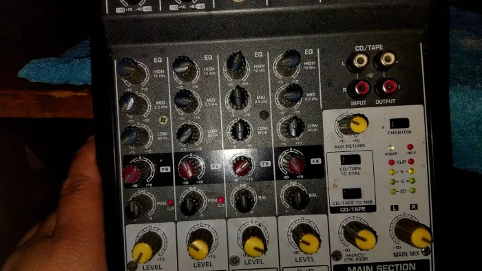 Mesa da Behringer