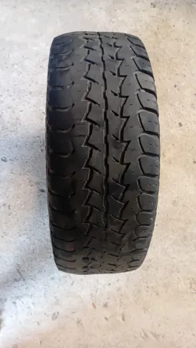 Pneu aro 15