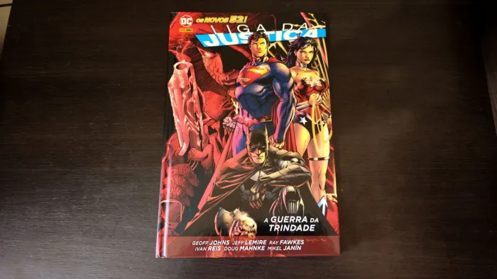 Liga da Justiça - A Guerra da Trindade - DC Novos 52 - HQ Panini