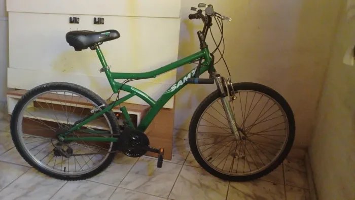 BICICLETA COM MARCHA